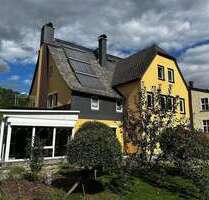 Haus zum Kaufen in Burkhardtsdorf 298.000,00 € 300 m²