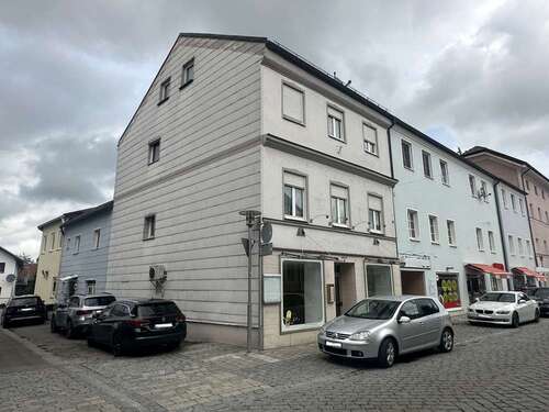 Foto - Haus zum Kaufen in Eichendorf 325.000,00 € 256 m²