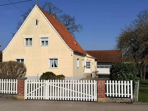 Foto - Haus zum Kaufen in Genderkingen 199.000,00 € 124 m²