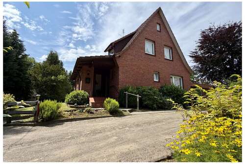 Foto - Haus zum Kaufen in Hemmoor 179.000,00 € 82.37 m²