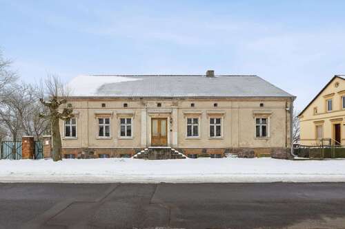 Foto - Haus zum Kaufen in Wusterhausen (Dosse) 150.000,00 € 250 m²