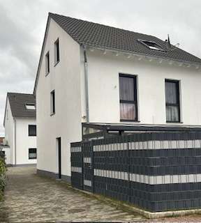 Foto - Haus zum Kaufen in Wiesbaden – Sonnenberg Heidestock 740.000,00 € 159 m²