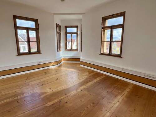 Foto - Wohnung zum Mieten in Hemau 965,00 € 98.2 m²