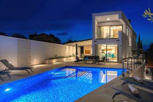 Foto - Haus zum Kaufen in Brac 1.800.000,00 € 340 m²