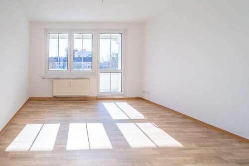 Foto - Wohnung zum Mieten in Chemnitz 333,00 € 58.37 m²