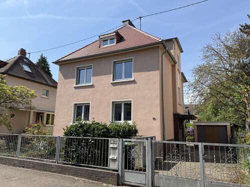 Foto - Haus zum Kaufen in Frankfurt 1.020.000,00 € 152 m²