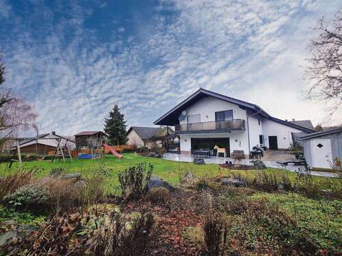 Foto - Haus zum Kaufen in Hünfelden 698.000,00 € 210 m²