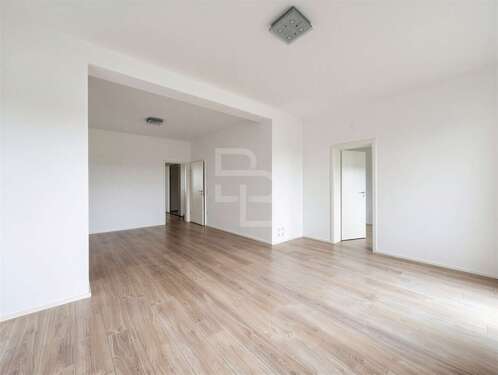 Foto - Wohnung zum Mieten in Niederkassel 950,00 € 70 m²