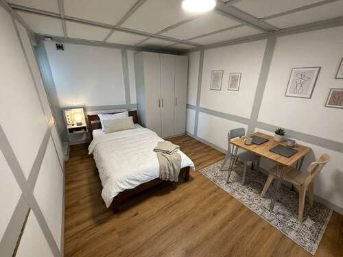 Foto - Wohnung zum Mieten in Regensburg Reinhausen 350,00 € 16 m²