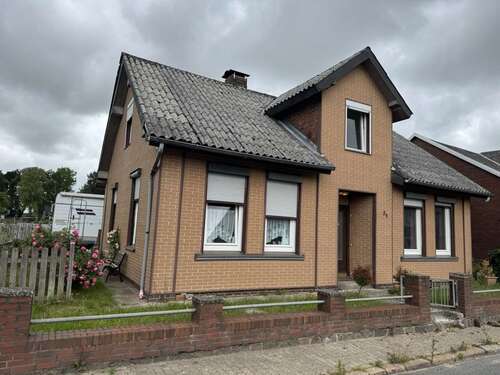 Foto - Haus zum Kaufen in Buchholz 99.000,00 € 95 m²