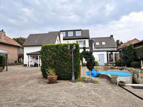 Foto - Haus zum Kaufen in Selfkant 429.800,00 € 280 m²