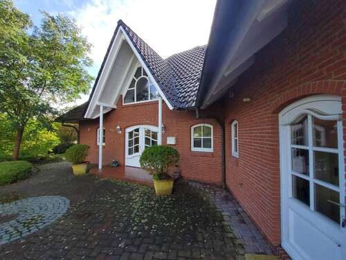 Foto - Haus zum Kaufen in Wesselburen 649.000,00 € 264 m²