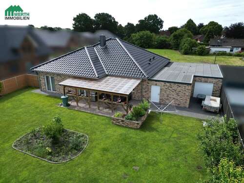 Foto - Haus zum Kaufen in Bargstedt 649.000,00 € 168.42 m²