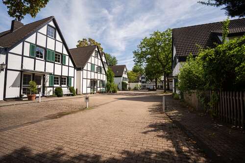 Foto - Haus zum Kaufen in Köln 995.000,00 € 196 m²