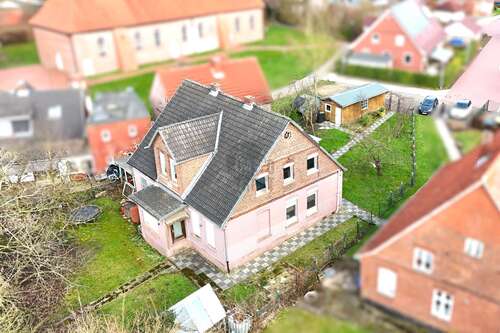 Foto - Haus zum Kaufen in Stade Bützfleth 329.000,00 € 180 m²