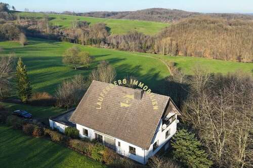 Foto - Haus zum Kaufen in Windeck 349.000,00 € 300 m²