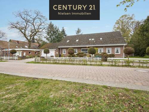 Foto - Haus zum Kaufen in Stuckenborstel 549.000,00 € 220 m²