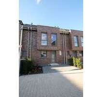 Haus zum Mieten in Langenfeld (Rheinland) 2.150,00 € 142 m²