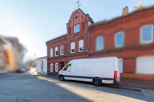 Foto - Haus zum Kaufen in Helmstedt 130.000,00 € 210 m²