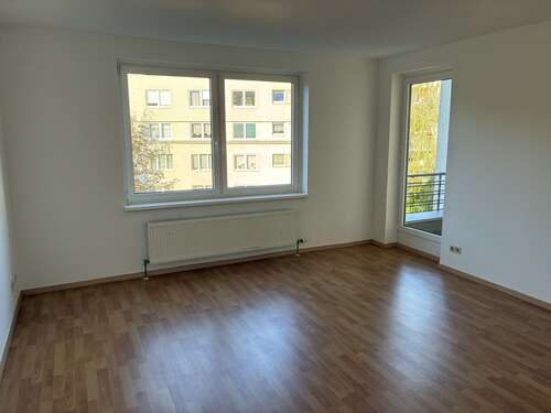 Foto - Wohnung zum Mieten in Berlin 807,30 € 73.87 m²