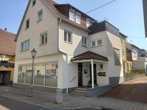 Foto - Wohnung zum Mieten in Neuffen 700,00 € 65 m²