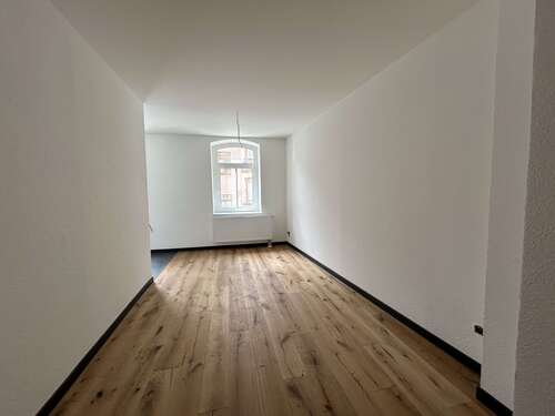 Foto - Wohnung zum Mieten in Zwickau 305,00 € 47.07 m²