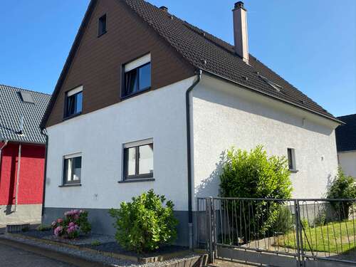 Foto - Haus zum Kaufen in Linkenheim-Hochstetten 389.000,00 € 132.44 m²