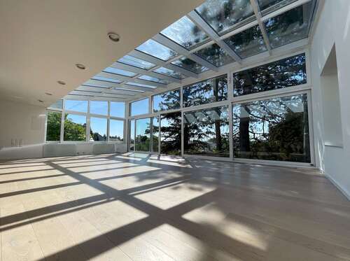 Foto - Haus zum Kaufen in Esslingen am Neckar 950.000,00 € 350 m²