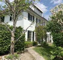 Haus zum Mieten in Neu-UlmHolzschwang 2.300,00 € 207 m² - Neu-Ulm/Holzschwang