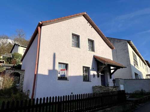 Foto - Haus zum Kaufen in Regenstauf 249.000,00 € 100 m²