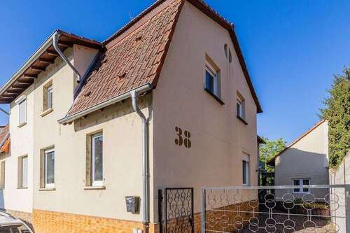 Foto - Haus zum Kaufen in Gau-Algesheim 199.000,00 € 139 m²