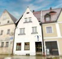 Haus zum Kaufen in Neustadt an der Waldnaab 299.000,00 € 238 m²