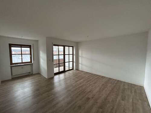 Foto - Wohnung zum Mieten in Rodewisch 420,00 € 73.4 m²