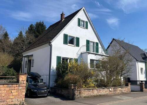 Foto - Haus zum Kaufen in Homburg 389.000,00 € 140 m²