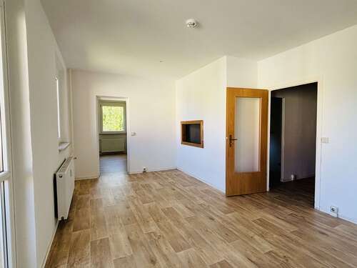 Foto - Wohnung zum Mieten in Suhl 300,00 € 58.3 m²