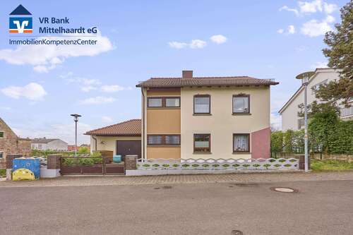 Foto - Haus zum Kaufen in Wachenheim 555.000,00 € 176 m²