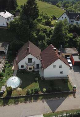 Foto - Haus zum Kaufen in Deuerling 490.000,00 € 220 m²