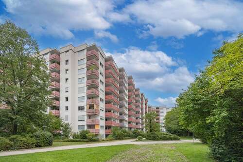 Foto - Wohnung zum Mieten in Germering 830,00 € 40.94 m²