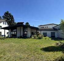 Haus zum Kaufen in Augsburg 2.100.000,00 € 200 m²