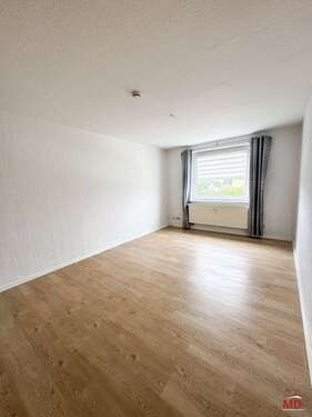 Foto - Wohnung zum Mieten in Hohndorf 250,00 € 50 m²