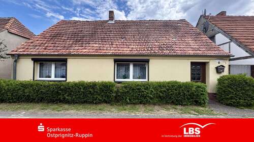 Foto - Haus zum Kaufen in Sieversdorf-Hohenofen 75.000,00 € 88 m²