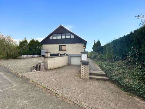 Foto - Haus zum Kaufen in Rosdorf 370.000,00 € 176 m²