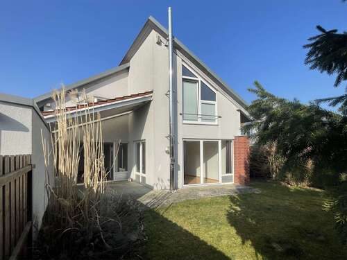 Foto - Haus zum Kaufen in Sehnde 819.000,00 € 232 m²