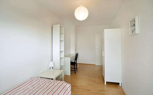 Foto - WG-Zimmer in Frankfurt am Main 555,00 € 13 m²