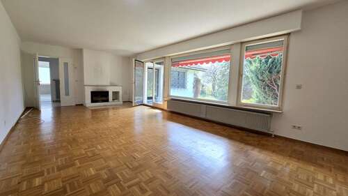Foto - Haus zum Kaufen in Leonberg-Warmbronn 648.000,00 € 124 m²
