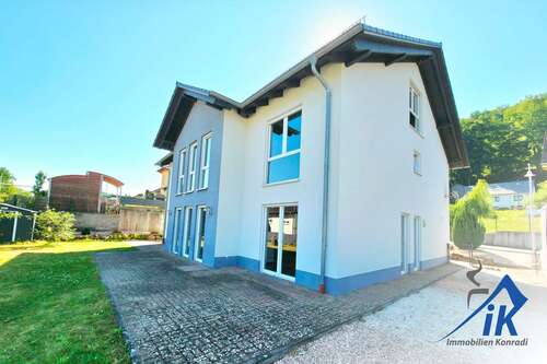 Foto - Haus zum Kaufen in Mittelbrunn 576.000,00 € 358 m²