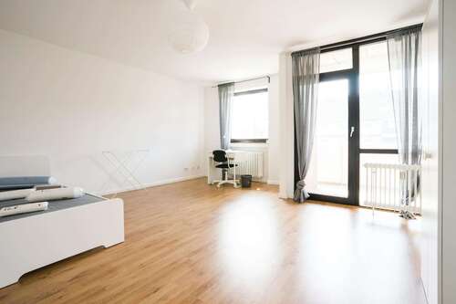 Foto - WG-Zimmer in Düsseldorf 629,00 € 10 m²