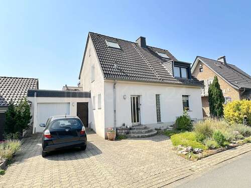 Foto - Haus zum Kaufen in Moers 399.000,00 € 174 m²