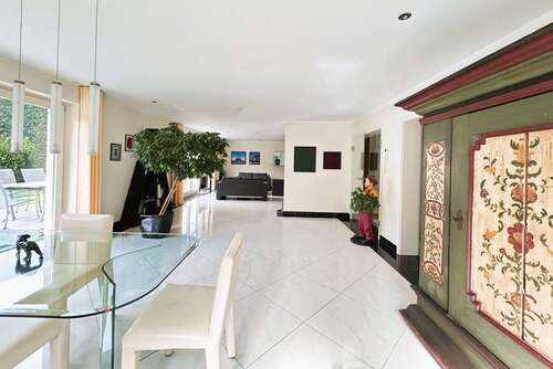 Foto - Haus zum Kaufen in Meerbusch 930.000,00 € 225.26 m²