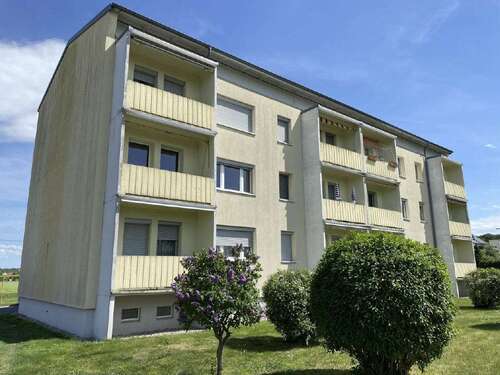 Foto - Wohnung zum Mieten in Althirschstein 270,00 € 47.92 m²